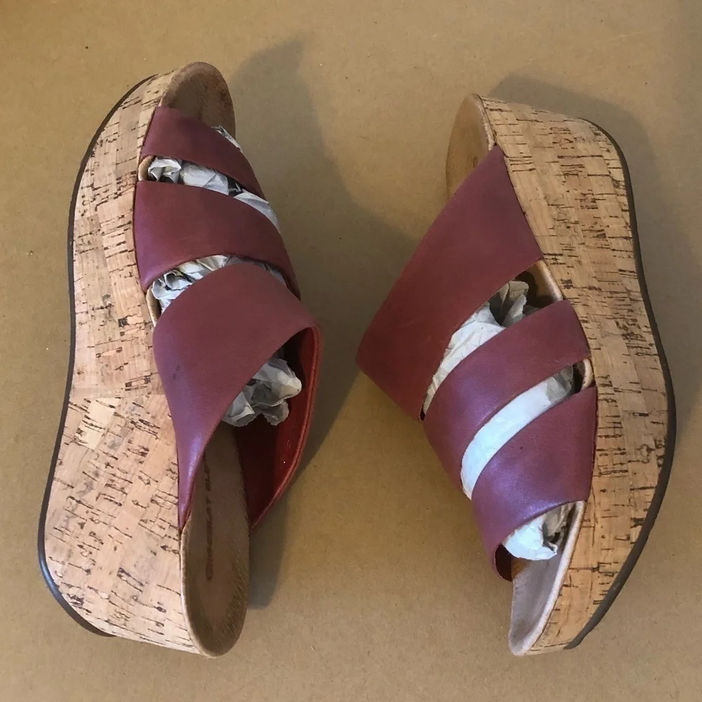 Chocolat Blu Wedge 7.5 Sandals Morgan Women's Triple Band Leather Platform